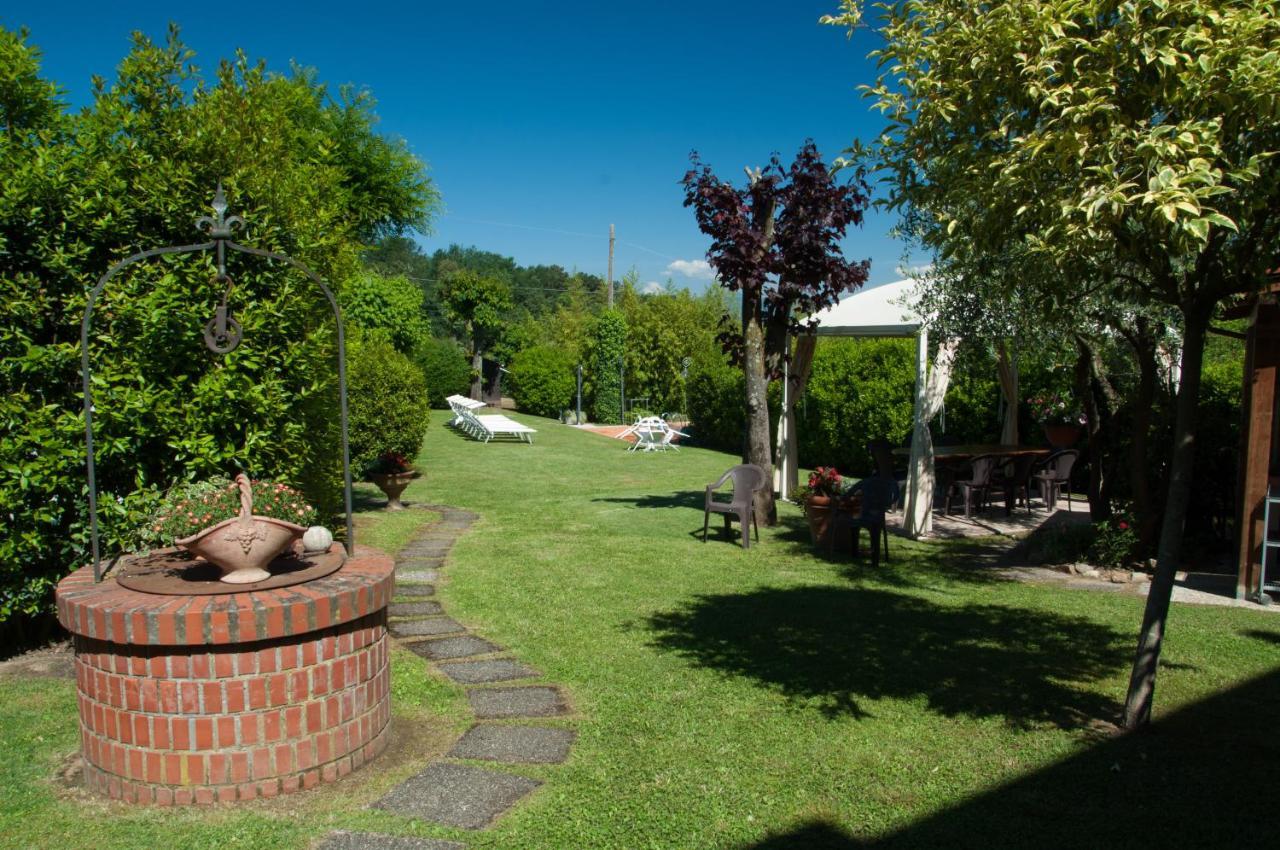 Casa Del Merlo SantʼAndrea di Compito Kültér fotó