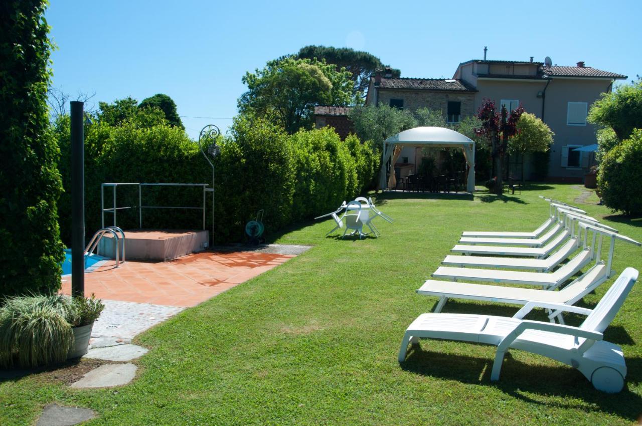 Casa Del Merlo SantʼAndrea di Compito Kültér fotó